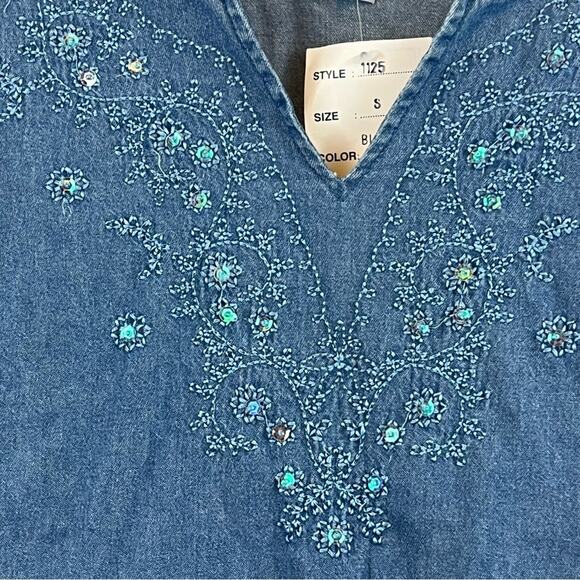 Vintage Denim top with sequin accents and 3/4 sleeves NWT. Size Small - Picture 2 of 6